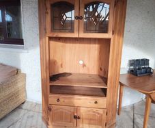 Pine Corner Display unit