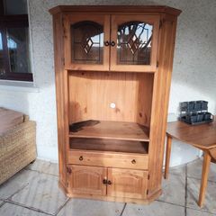 Pine Corner Display unit