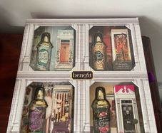 Benefit Crescent Row Limited Edition Gift set