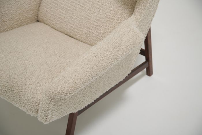 Vintage Sculptural Boucle Wingback Model 877 Armchairs by Gianfranco Frattini for Cassina, Italy, 1950s