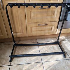 Guitar stand