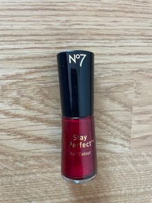 No 7 Stay Perfect Nail Colour
