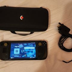 Steamdeck LCD + 256GB SD card