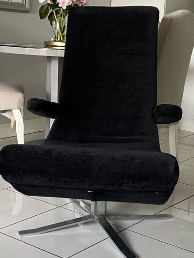 Swivel chair