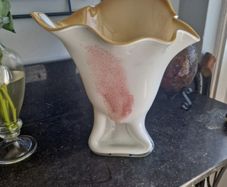 Makora glass vase