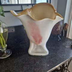 Makora glass vase