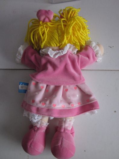 Fiesta Crafts  Tellatale Girl Hand Puppet