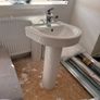 Complete Bathroom Suite Set 2 Years Old) AUCTION STYLE Image 5