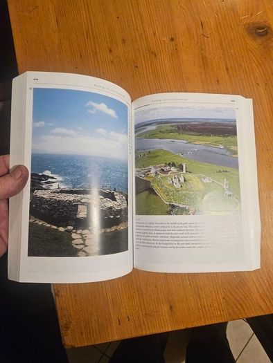 Reading The Irish Landscape. By Frank Mitchel & Michael Ryan. Large Volume Paperback In Good Condition.  See Photos For Same.