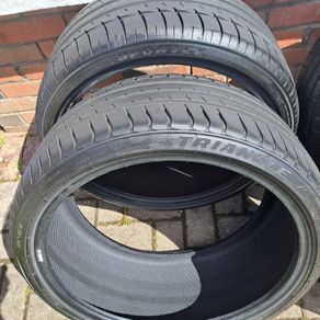 Full Set of 235/35/19 Tyres two like New, two very slight wear from use.