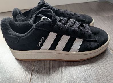 Black Adidas Campus Size 4 Good Condition