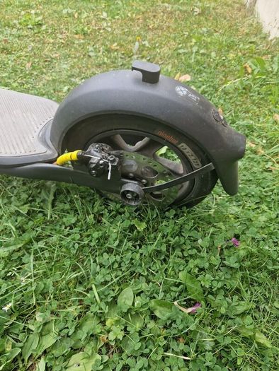 Segway ninebot f30 plus for repair or parts