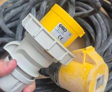 Industrial extension cable