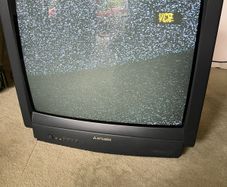 Mitsubishi 21 inch CRT TV. Retro Gaming / Vintage Television