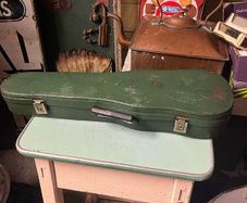Vintage violin case