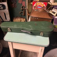 Vintage violin case