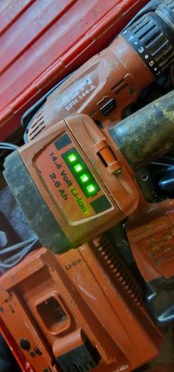 Hilti battery combi drill and impact driver kit