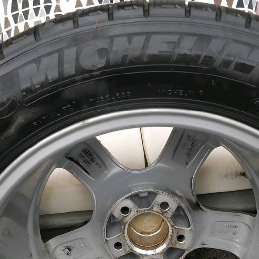 Set of mint 18inch Alloys. Bolt Pattern 5x120