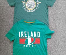 2x boy's t-shirt. Age 8/9