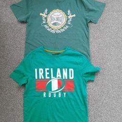 2x boy's t-shirt. Age 8/9