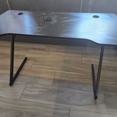 Gamer desk