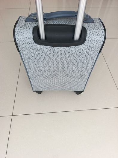 Carry on case with travel bag