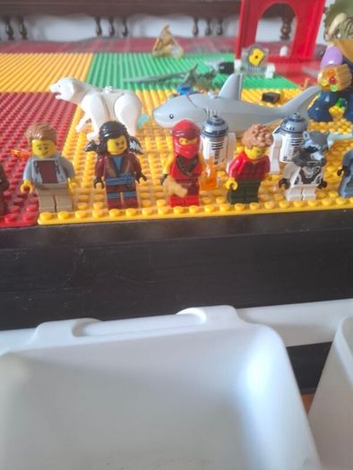 Lego and Lego Table