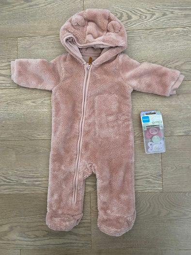 Baby pram suit great condition