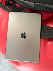 Ipad 7th generation 32gb space grey