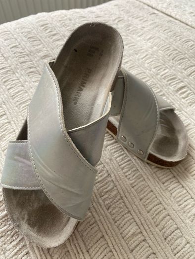 Perfect condition size UK 3