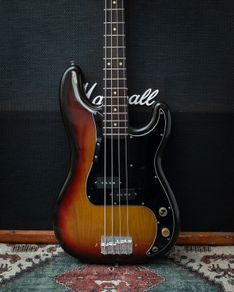 Fender Precision Bass 1975 - Sunburst