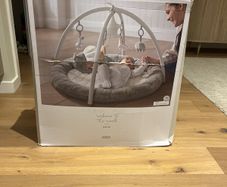 playmat (mama and papas)