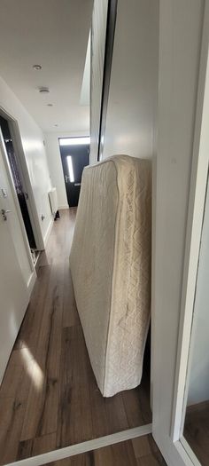 DUBLE BED  ikea uses