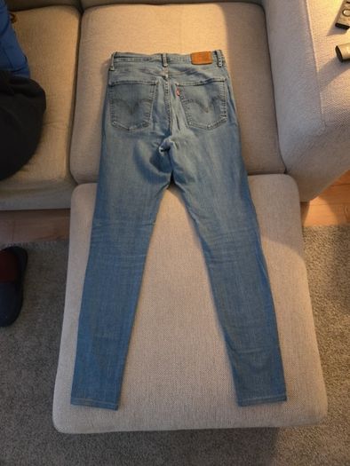 Levis Mile High Super Skinny / Size 29
