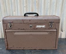 Vintage Waterloo Engineeering tool box with liners