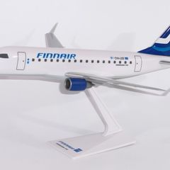FINNAIR 1:100 scale model airplane, Embraer 170 aircraft, NEW