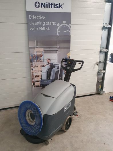 Scrubber dryer Nilfisk SC400