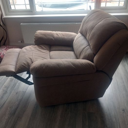 2 seater recliner sofa & arm chair