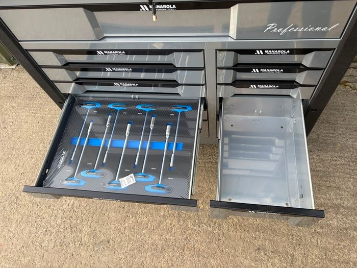 Manarola 12 Drawer Tool Box - Fully Loaded With Tools