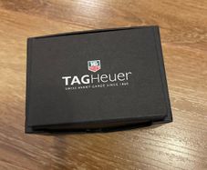An empty original Tag box