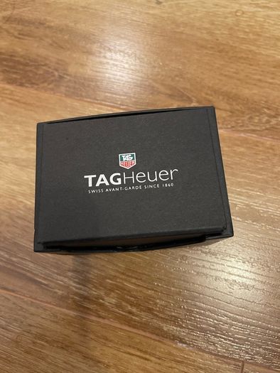 An empty original Tag box