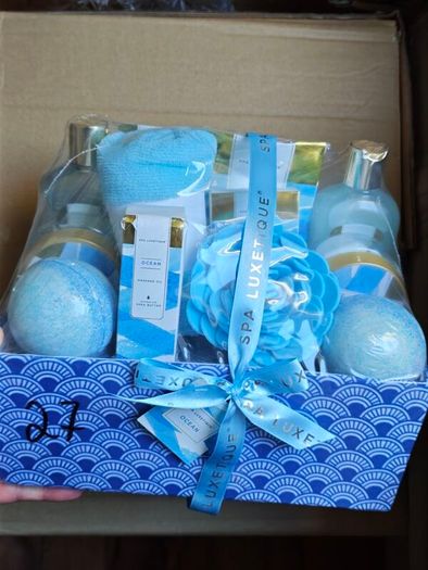 Dove Gift Set