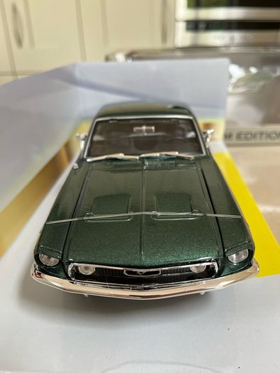 Ford Mustang GTA Fastback 1/18 Burago Rare