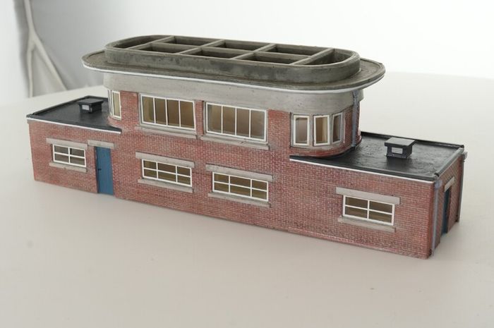 Bachmann Scenecraft 44-064 Art Deco Signal Box 00 Scale