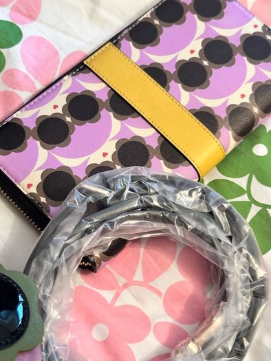 Orla Kiely Exclusive Lola Bag with Large Wallet and Bag Charm