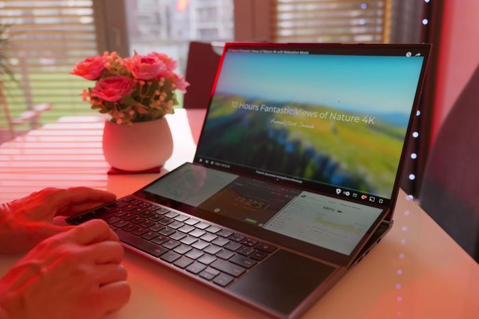 Productivity Laptop 2 Screens (16" + 14" 4K Touch) | Desktop Replacement | 10th Gen i7 | 32GB RAM | 1TB SSD