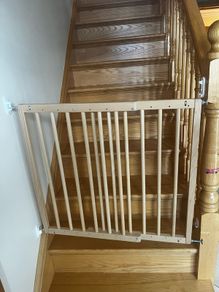 Baby Dan adjustable wooden stair gates