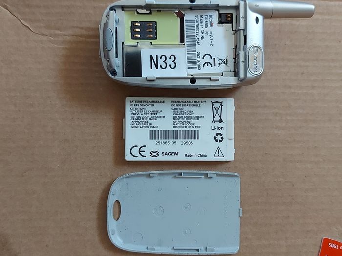 Sagem myC3-2 in like new condition, extremely rare retro mobile phone, Meteor network