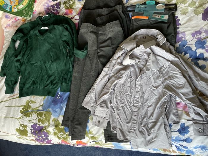 School uniform 5-6yrs