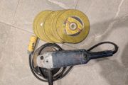 2x 230mm Angle Grinders + Discs